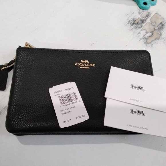 Coach Wristlet - Picture 1 of 8